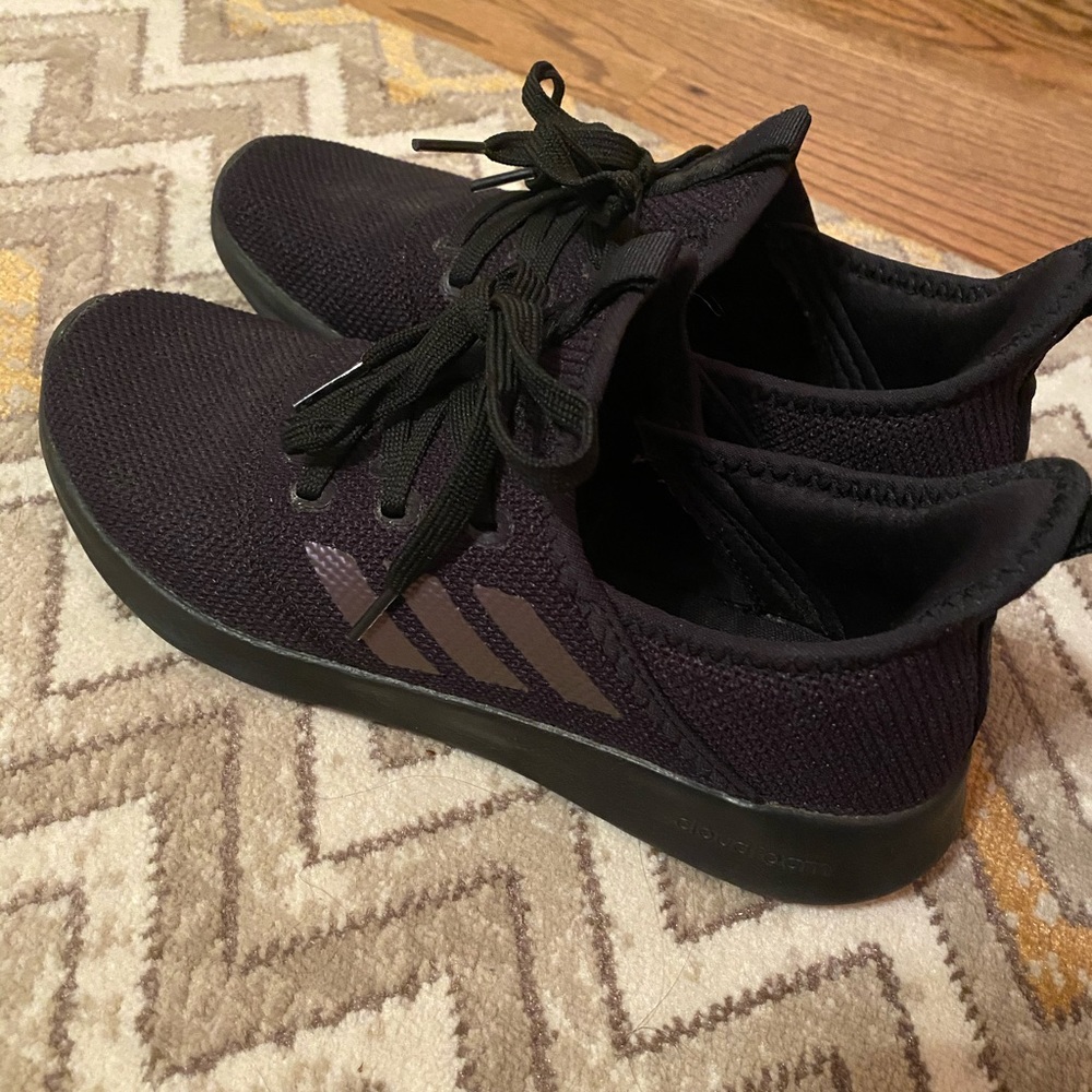 Adidas woman’s sneaker